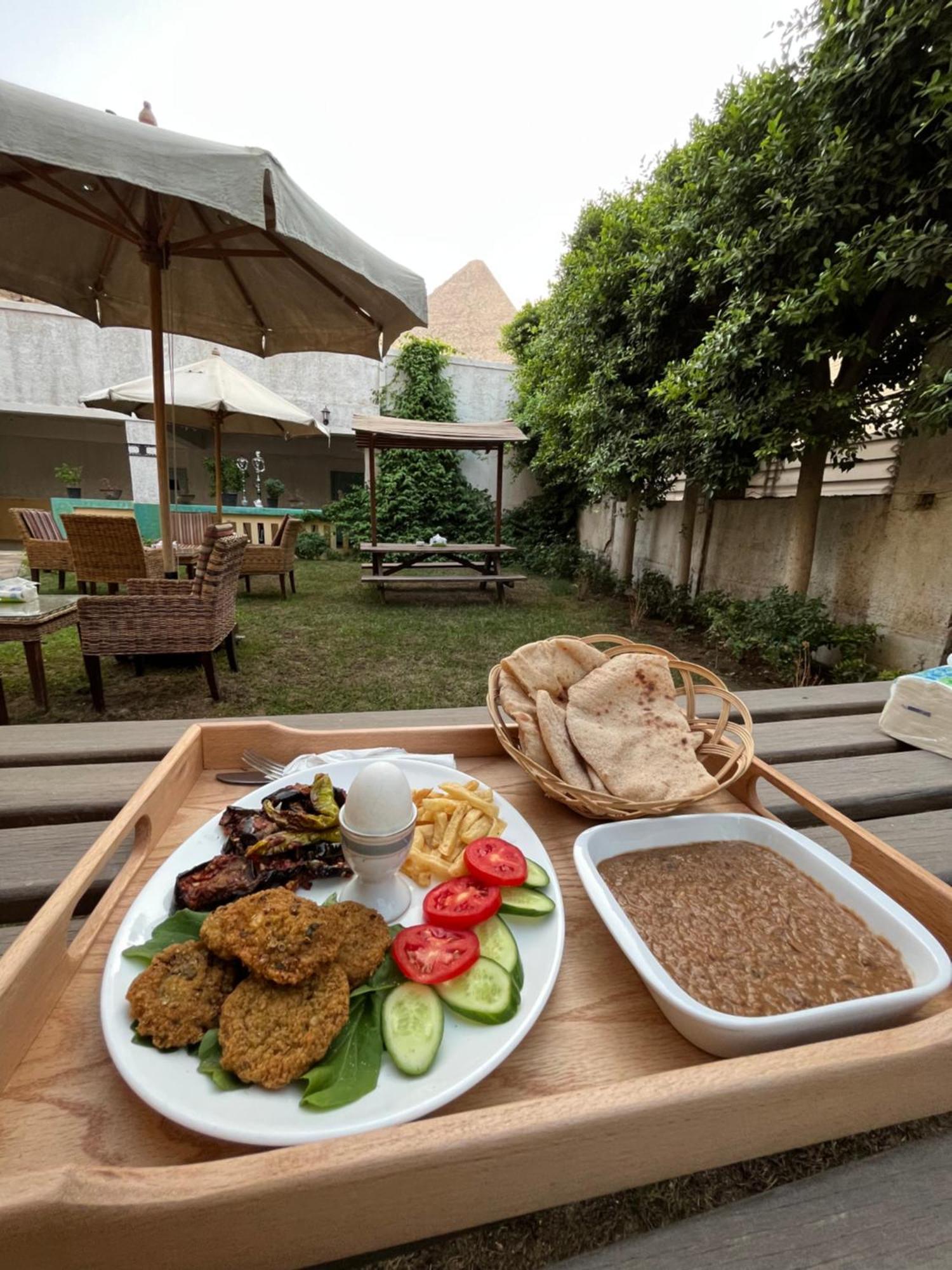 The Grand Pyramids View Hotel Kafret el-Gabal Exteriér fotografie